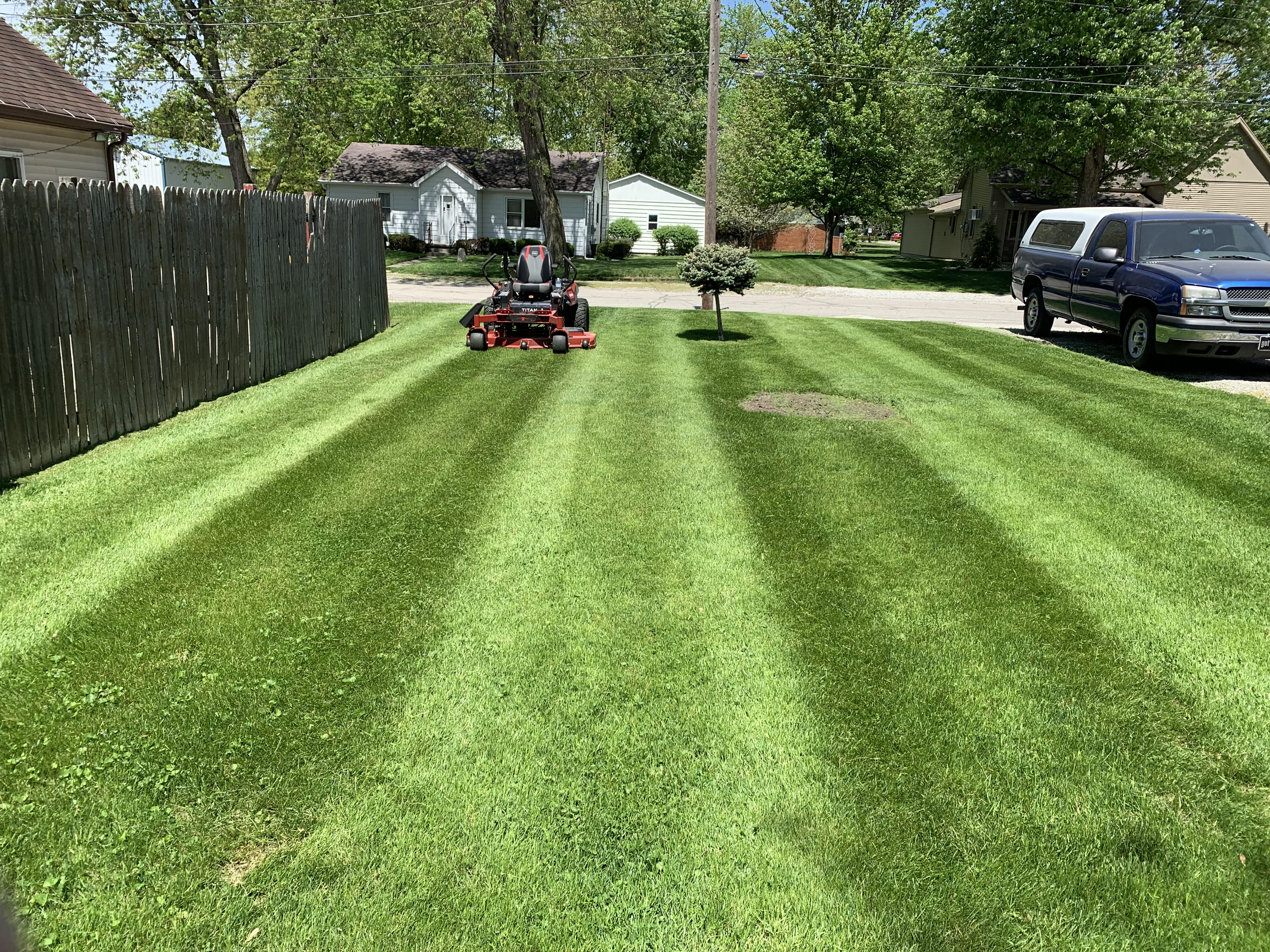 Lawn care by Aura Lawn Maintenance